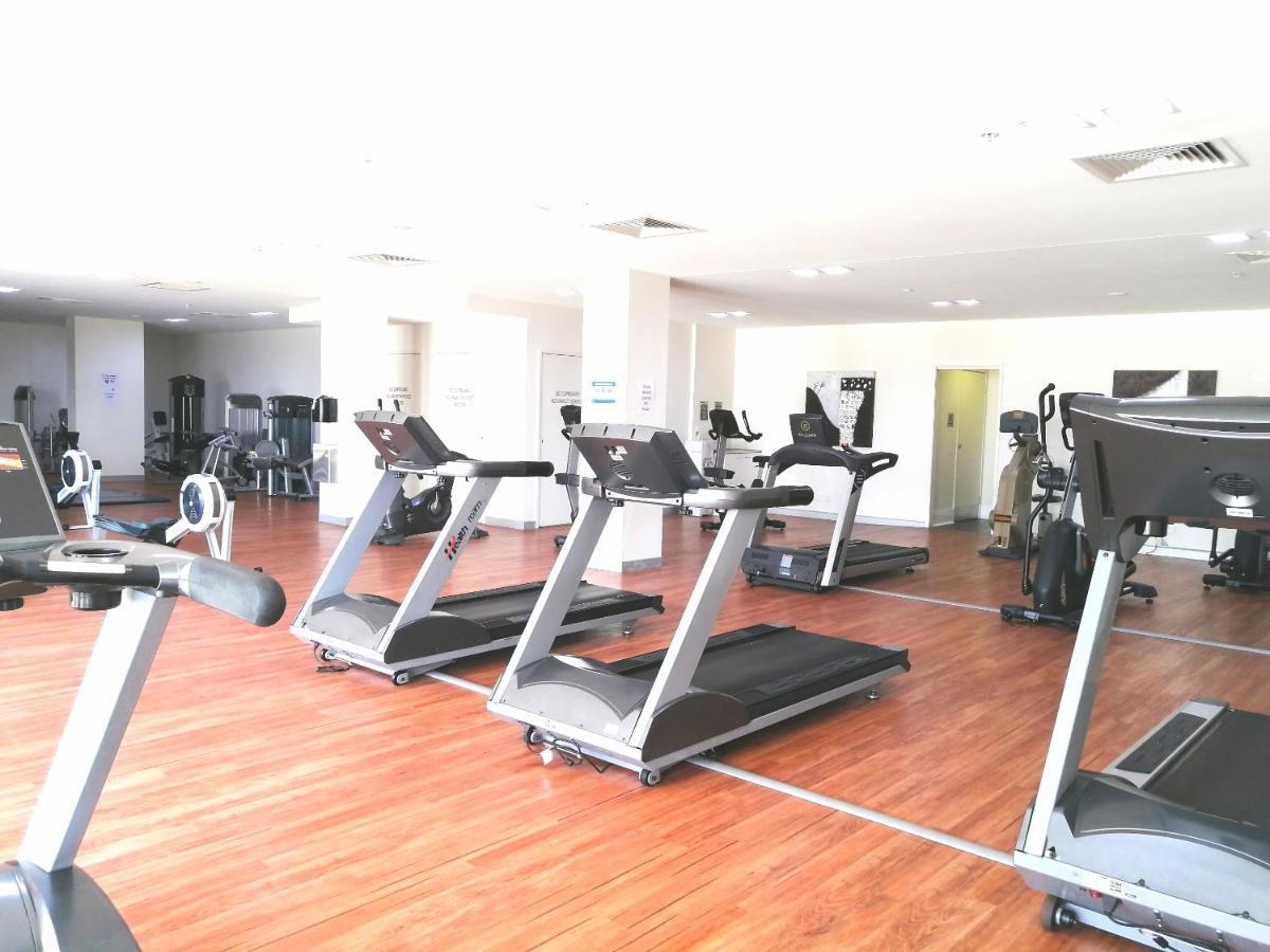 Three-Bedroom Apartment With Amazing View Near Surfers Paradise Guldkusten Exteriör bild